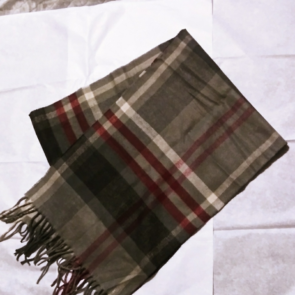 Grey and Red Cashmere feel scarf